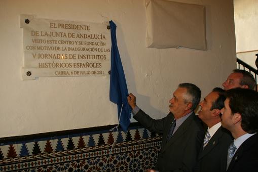 Foto 1 de 4 del artículo «El Presidente de la Junta de Andalucía inaugura las V Jornadas de Institutos Históricos…»
