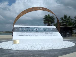 Foto 1 de 5 del artículo «Inauguración del monumento -Reloj Ecuatorial- de la Fundación Puerta de América»