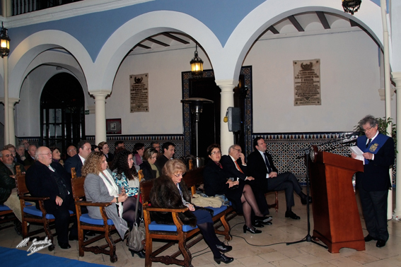 Foto 5 de 8 del artículo «Reconomiento a a familia Navarro Domínguez en el Acto Académico del Día de la Purísima»
