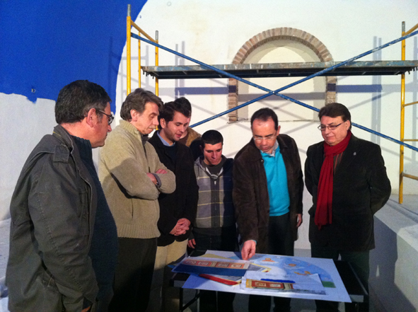 Foto 2 de 3 del artículo «Alumnado del Aguilar y Eslava realizará la decoración de un mitreo en el Museo…»