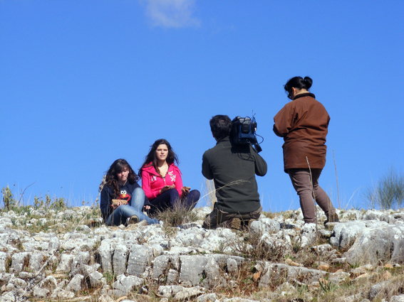 Foto 6 de 13 del artículo «Estudiantes del Aguilar y Eslava intervienen en un reportaje de Canal Sur sobre el…»