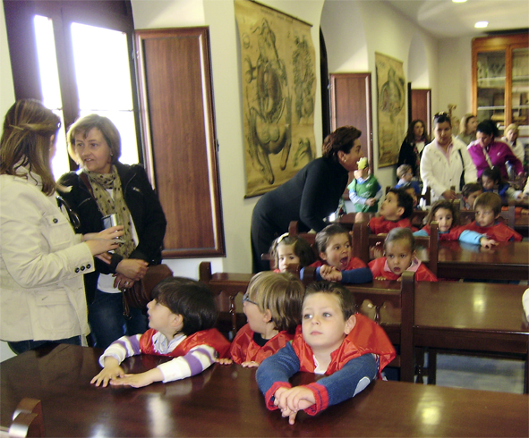 Foto 1 de 5 del artículo «Visita de escolares de Educación Infantil al Museo Aguilar y Eslava»