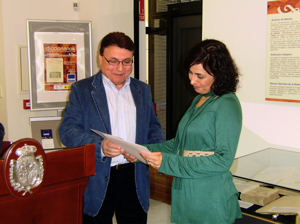 Foto 4 de 9 del artículo «Presentación de la Exposición «Diccionarios» y entrega de diplomas del Taller de…»