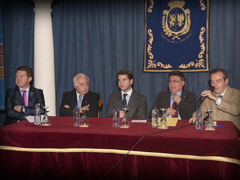 Foto 3 de 6 del artículo «Solemne Apertura de curso en el Instituto Aguilar y Eslava»