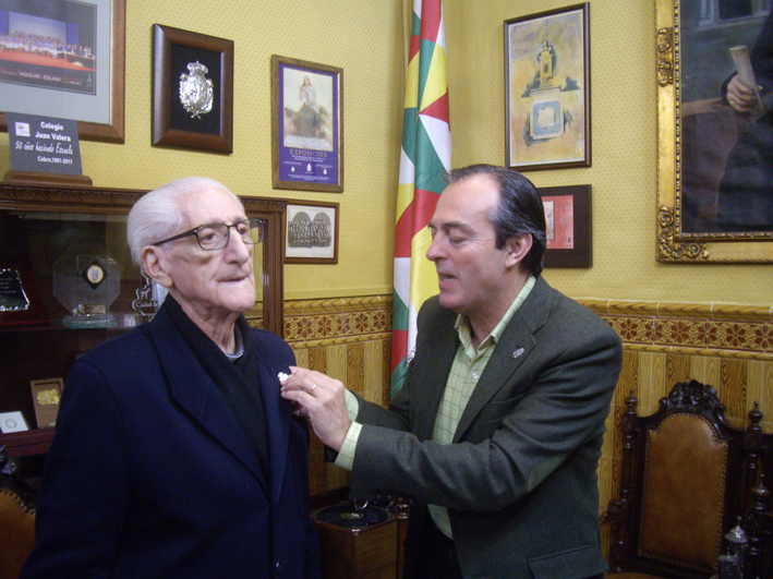 Foto 3 de 5 del artículo «La Fundación Aguilar y Eslava acogerá el Legado de Don José Burgos»