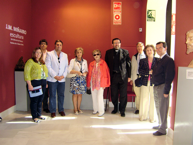 Foto 1 de 3 del artículo «La Hermandad Universitaria de Córdoba visita el Museo de la Pasión»