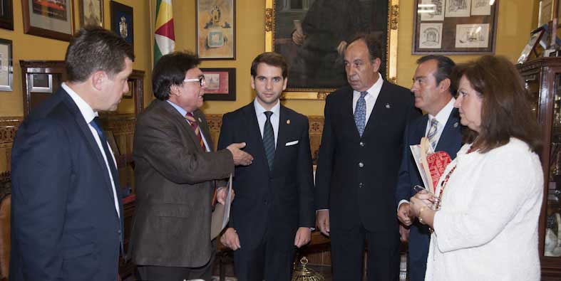 Foto 4 de 4 del artículo «Apertura oficial de curso en el Instituto Aguilar y Eslava»