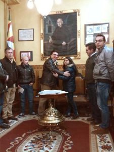 Foto 1 de 6 del artículo «El IES Aguilar y Eslava celebra el Día de Andalucía»