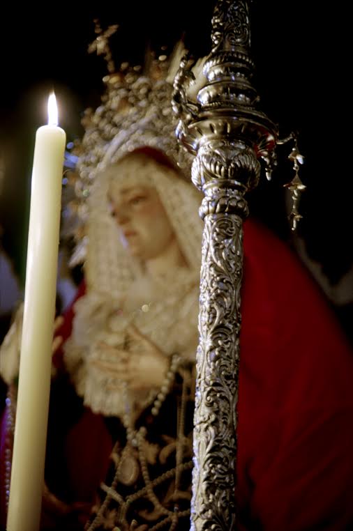Foto 1 de 2 del artículo «Presente de la Fundación Aguilar y Eslava a la Cofradía del Calvario en su 30 aniversario»