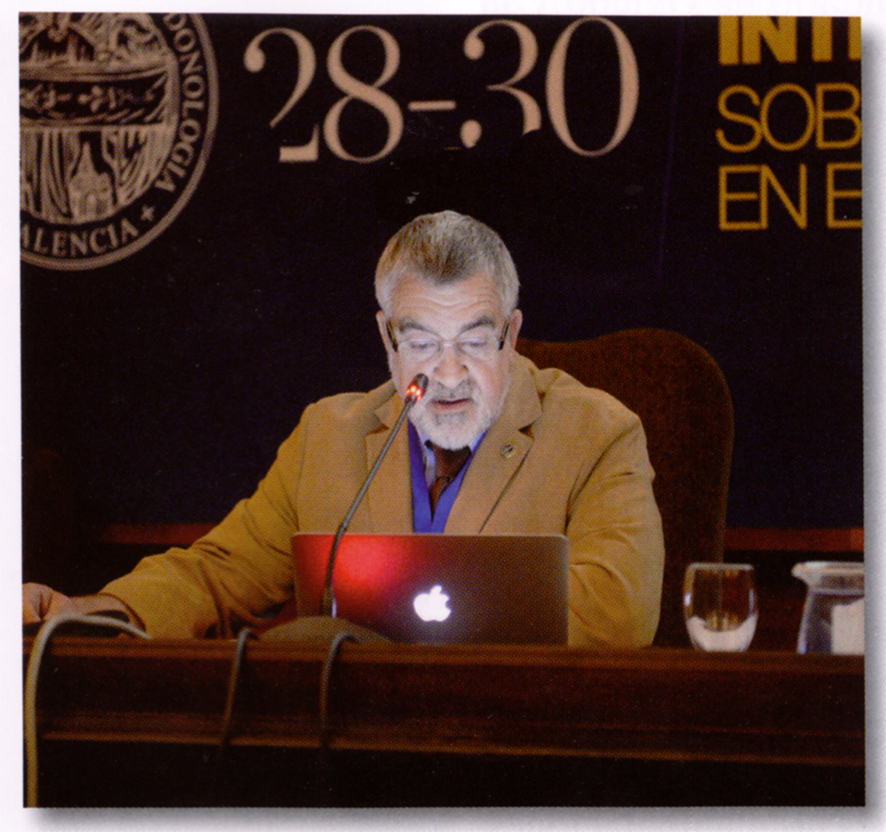 Foto 1 de 2 del artículo «La investigación del profesor J.M. Miñarro sobre el Sudario y la Síndone en la revista…»