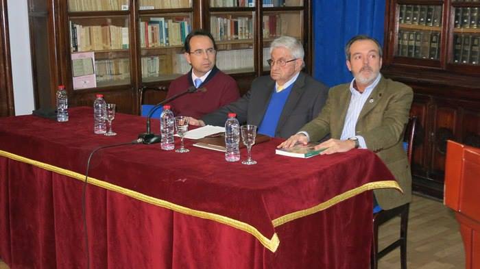 Foto 5 de 6 del artículo «Presentado un libro de Juan Pérez Marín sobre Promi»