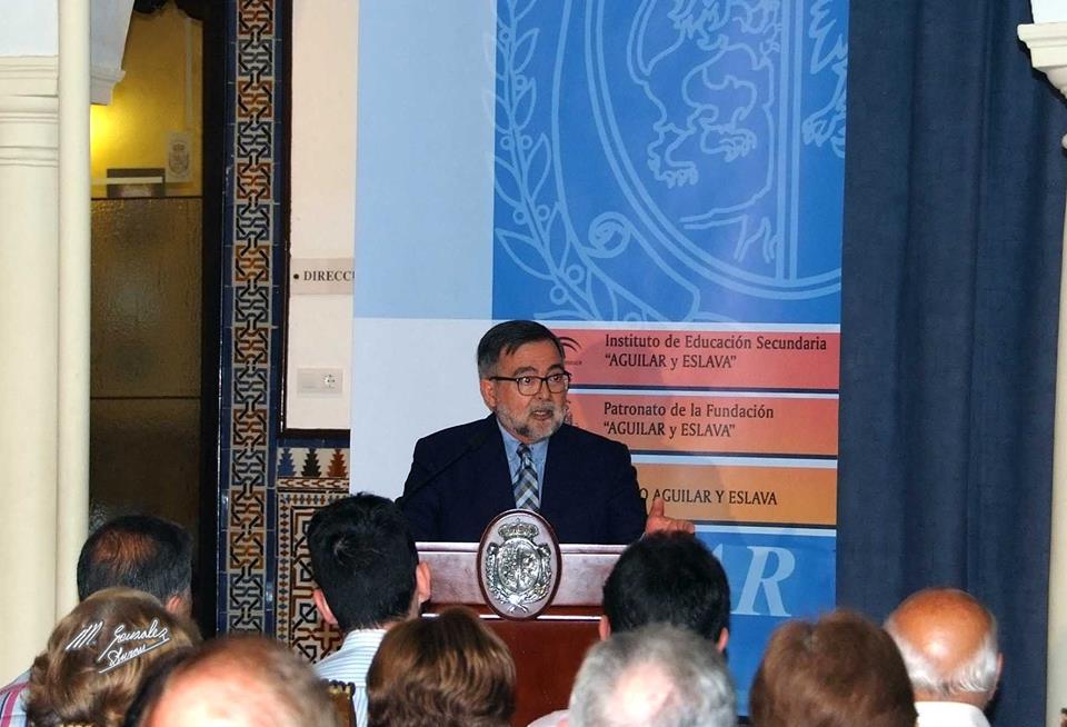 Foto 1 de 5 del artículo «Presentación de la novela «El Gran Capitán» de Calvo Poyato»