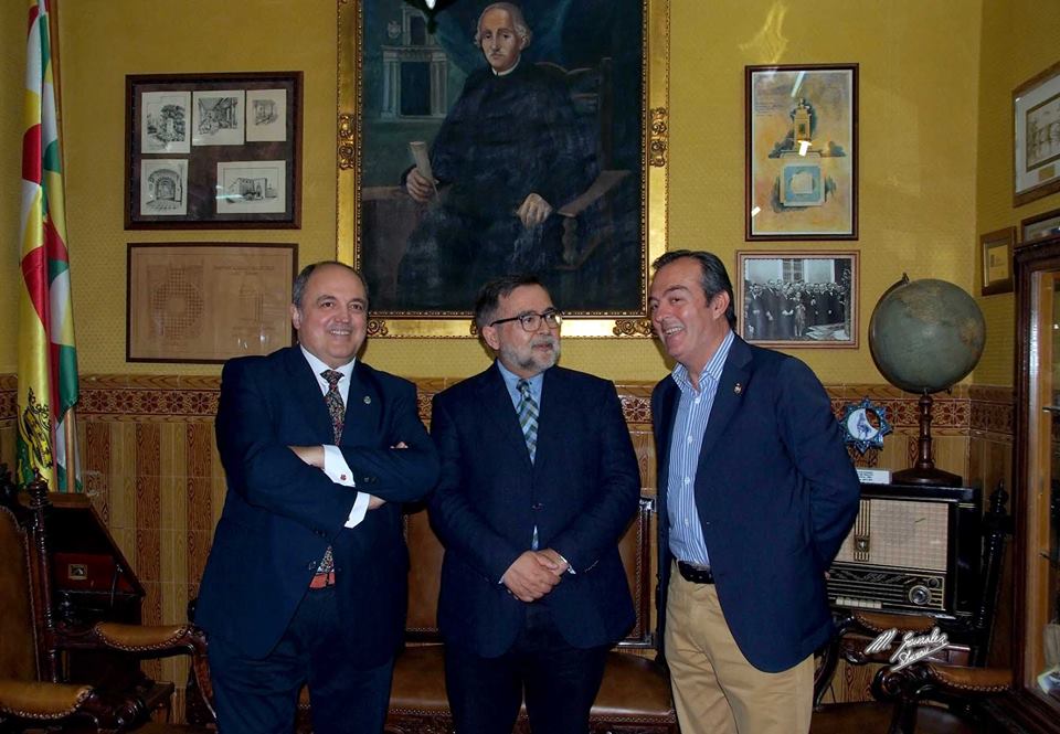 Foto 2 de 5 del artículo «Presentación de la novela «El Gran Capitán» de Calvo Poyato»