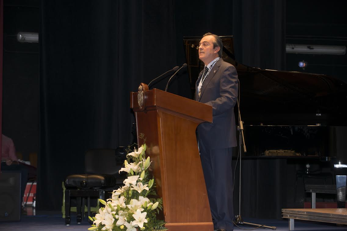 Foto 5 de 7 del artículo «Acto académico de graduación del alumnado que finaliza estudios en el Instituto Aguilar y…»