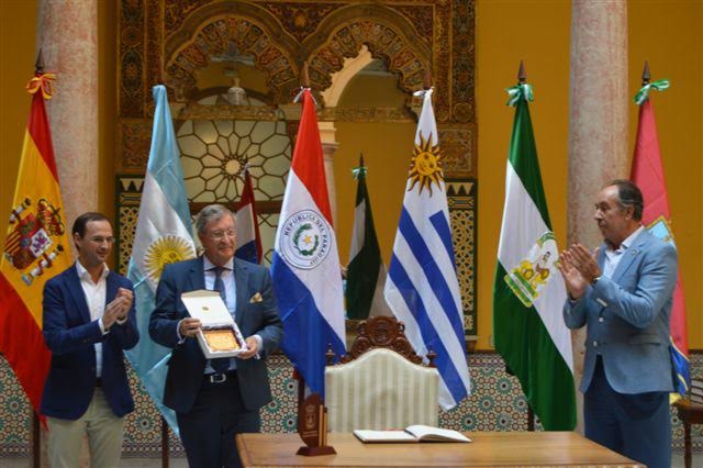 Foto 4 de 4 del artículo «Actos de la Fundación Puerta de América»