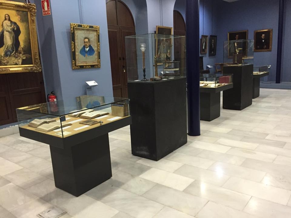 Foto 2 de 6 del artículo «Exposición: «La enseñanza de la Física y la Química de 1845 a 1939: Instrumentos y…»