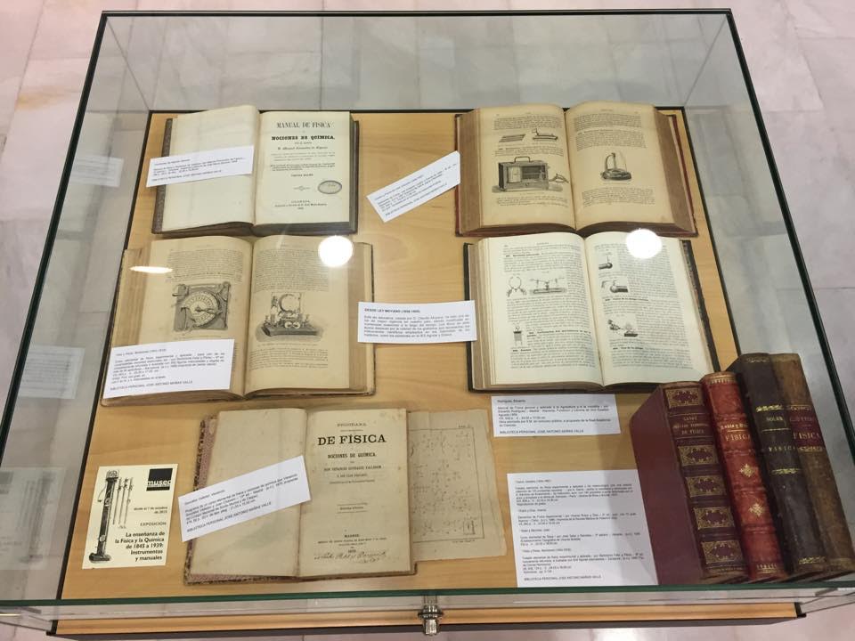Foto 4 de 6 del artículo «Exposición: «La enseñanza de la Física y la Química de 1845 a 1939: Instrumentos y…»
