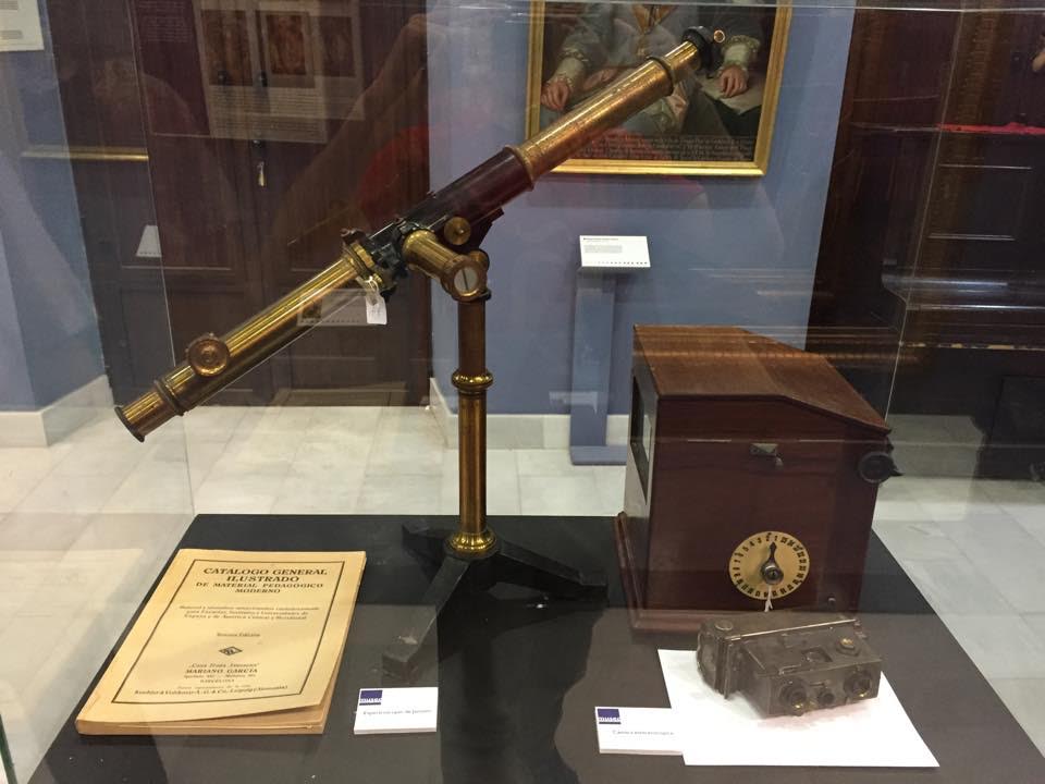Foto 5 de 6 del artículo «Exposición: «La enseñanza de la Física y la Química de 1845 a 1939: Instrumentos y…»