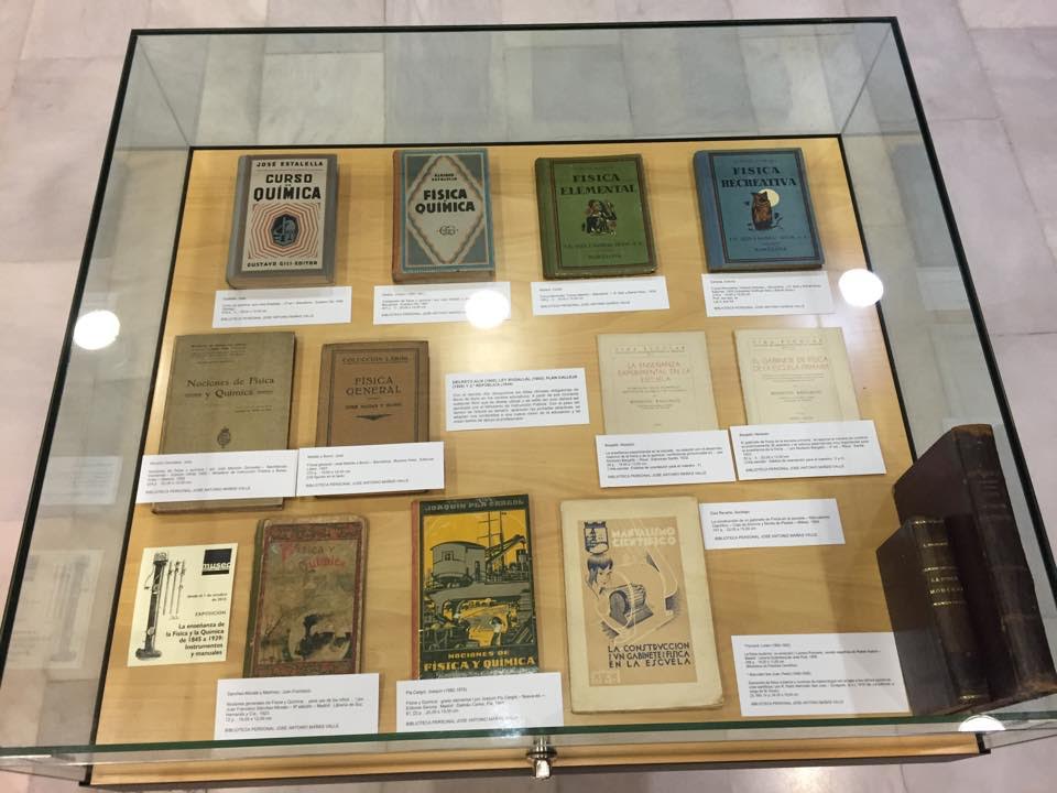 Foto 6 de 6 del artículo «Exposición: «La enseñanza de la Física y la Química de 1845 a 1939: Instrumentos y…»