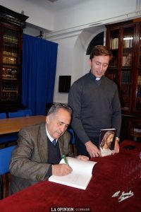 Foto 1 de 4 del artículo «Presentado el libro de la historia de la cofradía del Huerto»