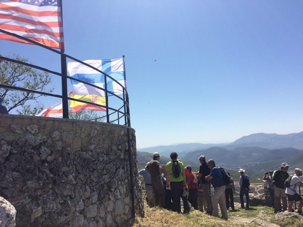 Foto 3 de 9 del artículo «90 años de la visita de los sabios al Picacho de la Sierra de Cabra»