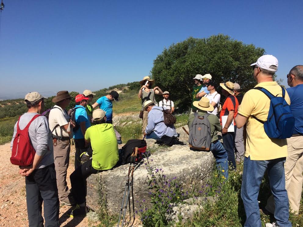 Foto 4 de 9 del artículo «90 años de la visita de los sabios al Picacho de la Sierra de Cabra»