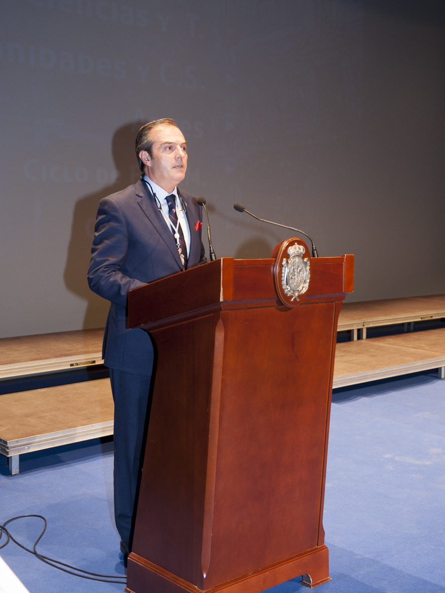 Foto 4 de 18 del artículo «Acto académico de Graduación 2016 de los estudiantes del Instituto Aguilar y Eslava»