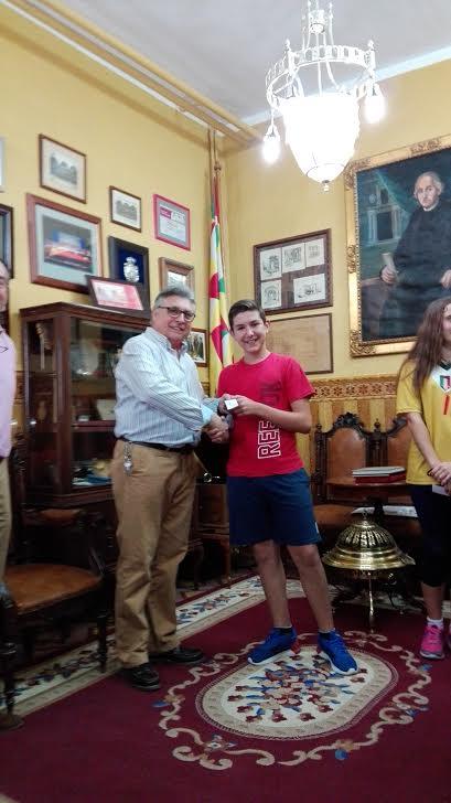 Foto 1 de 5 del artículo «Entregados los premios del Certamen de San Valentín del IES Aguilar y Eslava»