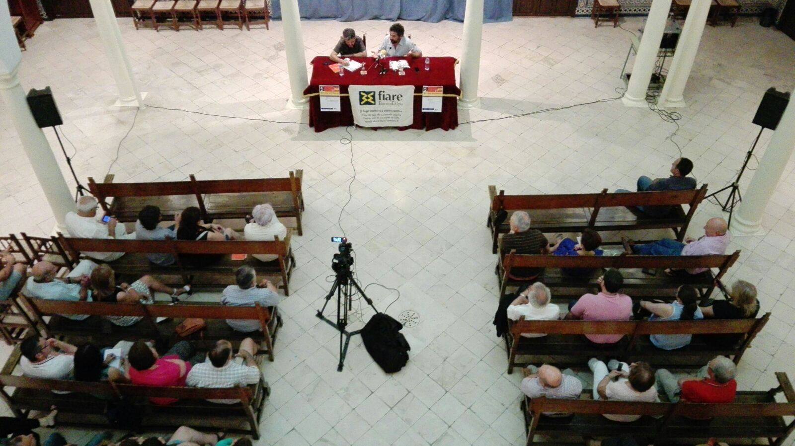 Foto 3 de 4 del artículo «Conferencia sobre banca ética»