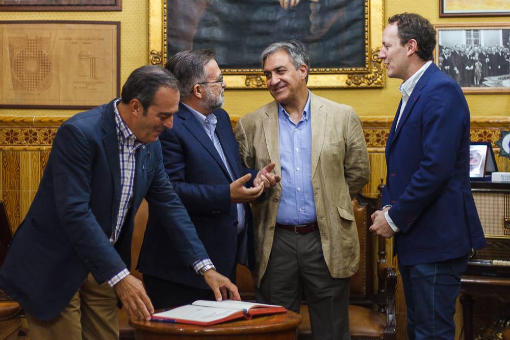 Foto 9 de 10 del artículo «Concluyen las «I Jornadas de Historia de la Subbética»»