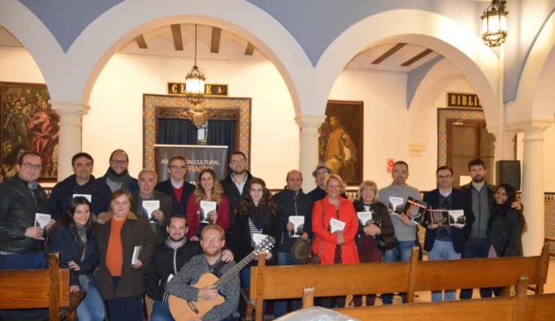 Foto 2 de 2 del artículo «La Asociación Cultural Naufragio presenta su antología titulada «Arrecife de Naufragios»»