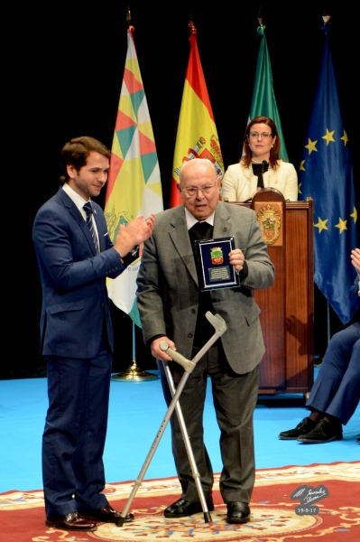 Foto 2 de 7 del artículo «La Fundación-Instituto Aguilar y Eslava distinguidas con motivo del Día de Cabra 2017»