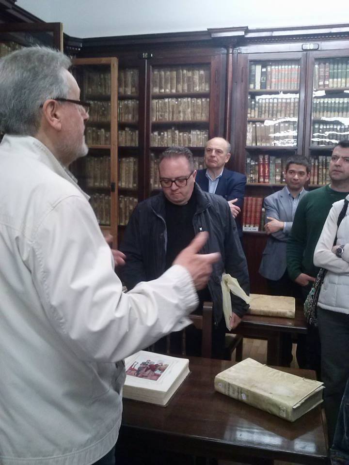 Foto 2 de 2 del artículo «Visita a la Biblioteca Histórica Aguilar y Eslava en las II Jornadas Hispano-Visigodas»