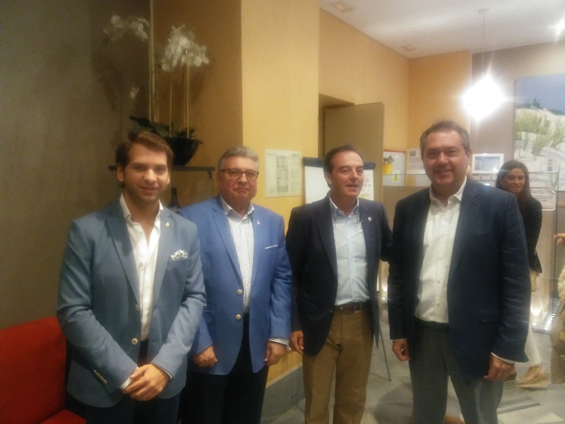 Foto 5 de 6 del artículo «Gala «Capitán de Galeones 2017» de la Fundación Puerta de América»