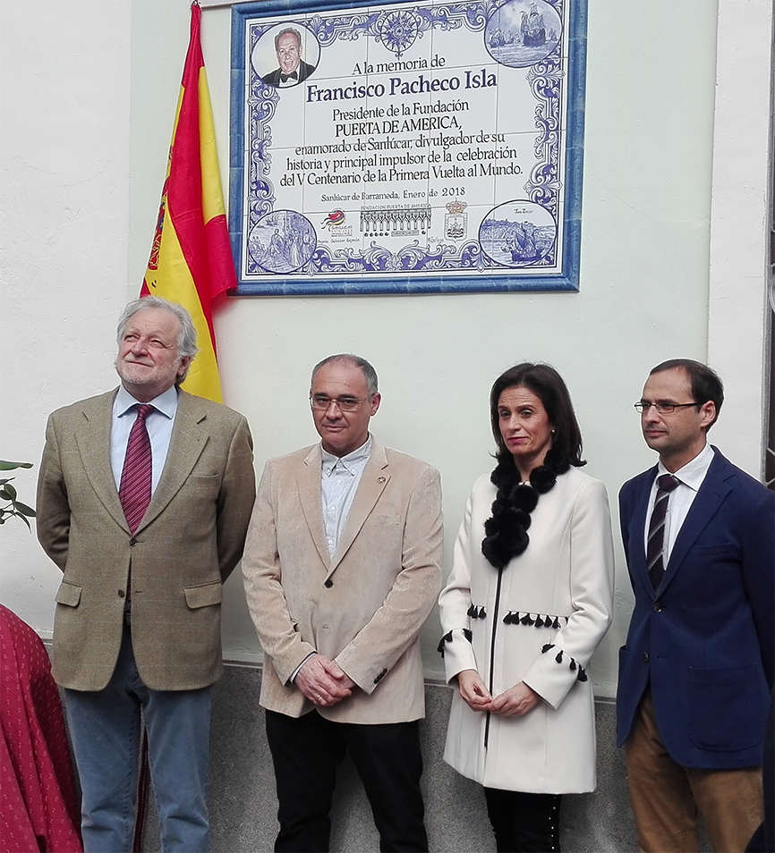 Foto 1 de 6 del artículo «Un azulejo recuerda a Francisco Pacheco como impulsor del V Centenario de la Primera…»
