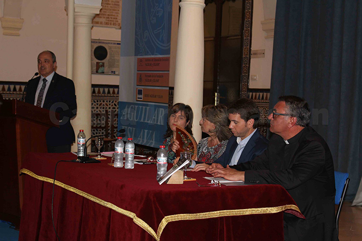 Foto 1 de 3 del artículo «Presentación del libro «Otra educación. Sugerencias para educadores y familias» de Jesús…»
