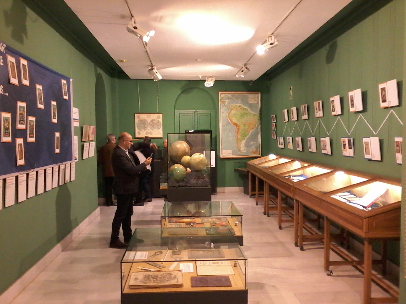 Foto 13 de 14 del artículo «Presentación de nuevas exposiciones en el Museo Aguilar y Eslava»