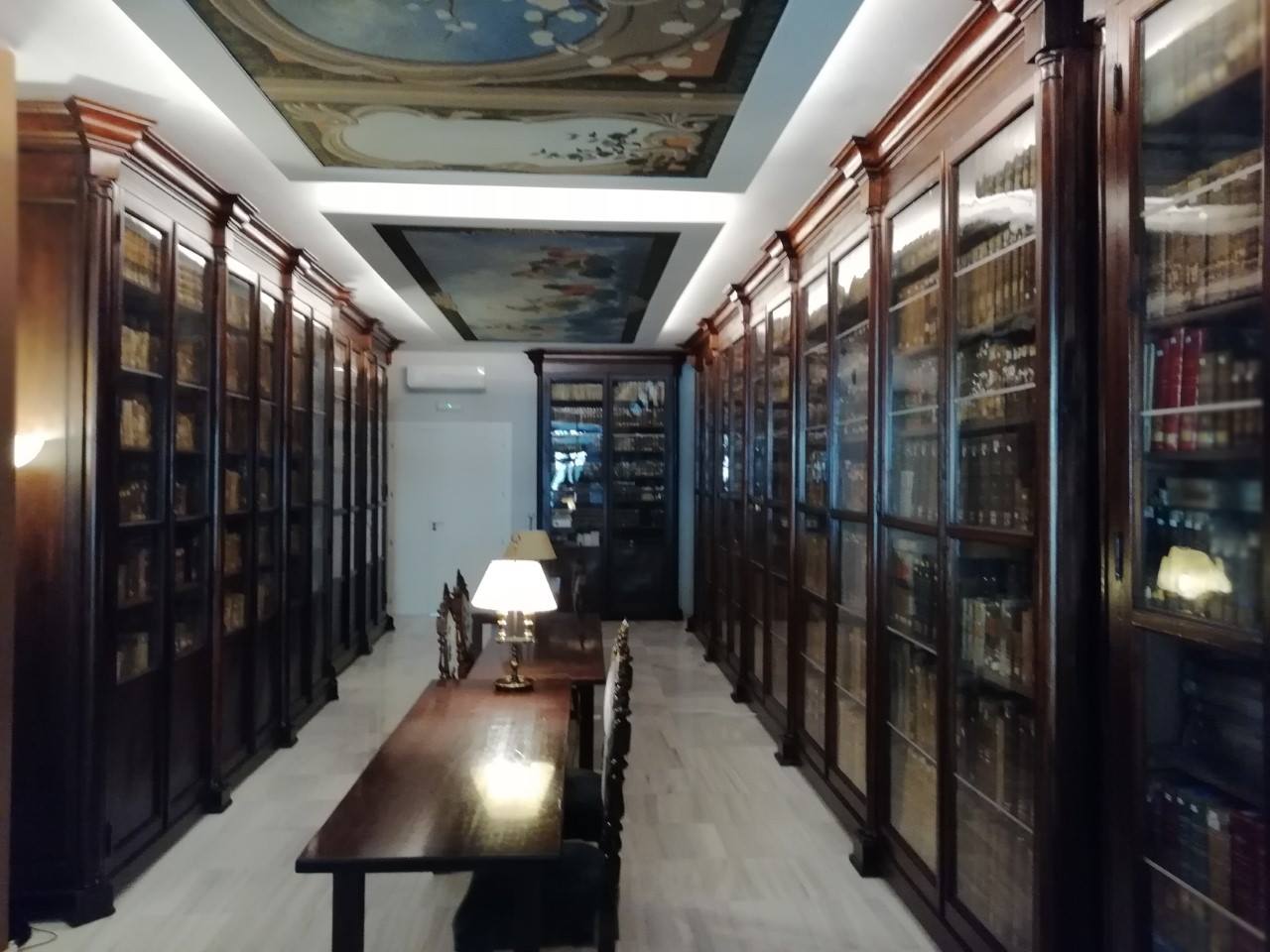 Foto 2 de 4 del artículo «Visita de «Por Amor al Arte» al Centro de Estudios Vargas y Alcalde»