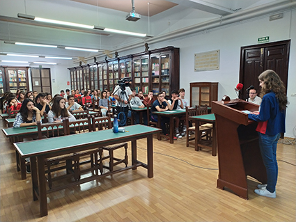Foto 2 de 3 del artículo «Día de las Escritoras en el Instituto Aguilar y Eslava»
