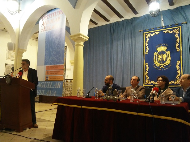 Foto 1 de 3 del artículo «Se presenta en la Fundación Aguilar y Eslava un libro de entrevistas y una exposición de…»