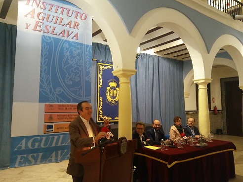 Foto 2 de 3 del artículo «Se presenta en la Fundación Aguilar y Eslava un libro de entrevistas y una exposición de…»