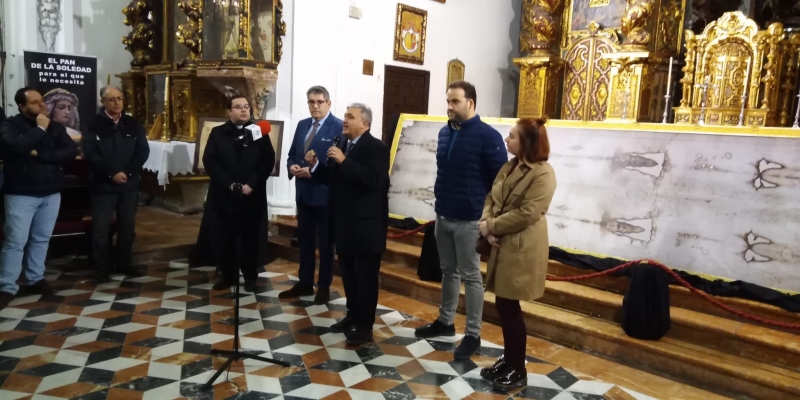 Foto 1 de 5 del artículo «La exposición «El Hombre de la Sábana Santa» en Priego»