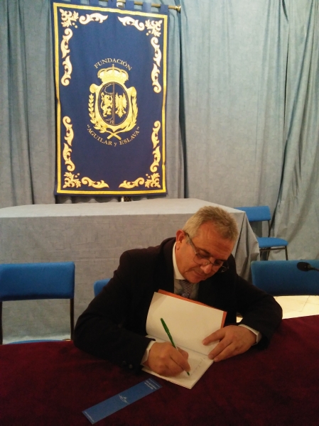 Foto 1 de 3 del artículo «Presentación del libro «Una agricultura de lo posible» de Francisco García Montoya»