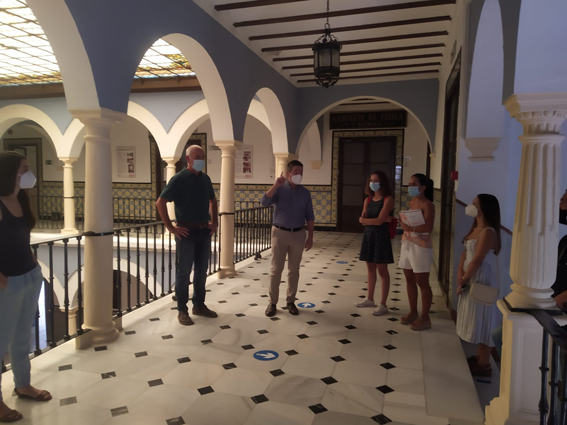 Foto 5 de 7 del artículo «Visita al Instituto, Museo y la Fundación Aguilar y Eslava del profesorado del Centro…»