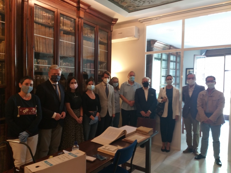 Foto 6 de 9 del artículo «Visita del director del IAPH a la Fundación Aguilar y Eslava»