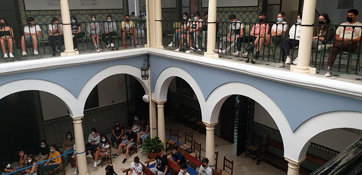 Foto 5 de 6 del artículo «Solemne apertura del curso académico 2021-2022»