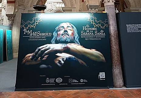 Foto 3 de 3 del artículo «La exposición El Hombre de la Sábana Santa, en la Mezquita-Catedral de Córdoba»