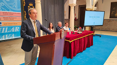 Foto 3 de 9 del artículo «El Instituto Aguilar y Eslava inaugura solemnemente el curso académico 2026-2027»