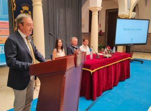 Foto 1 de 2 del artículo «Discurso del director del IES y presidente de la Fundación Aguilar y Eslava en la…»